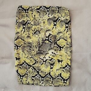 Bershka Yellow and Black Reptile Habitat